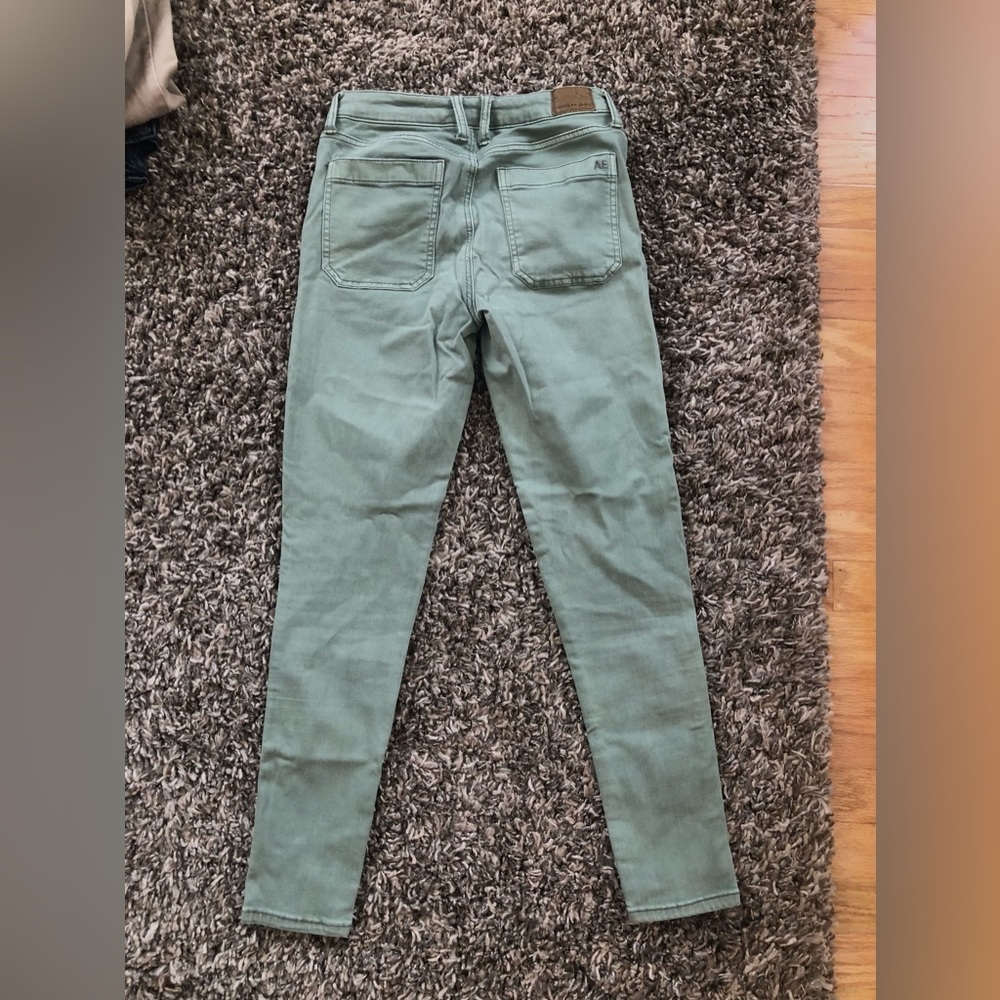 Women’s American Eagle Next Level Stretch Hi Rise Jean/Jeggings size 6
